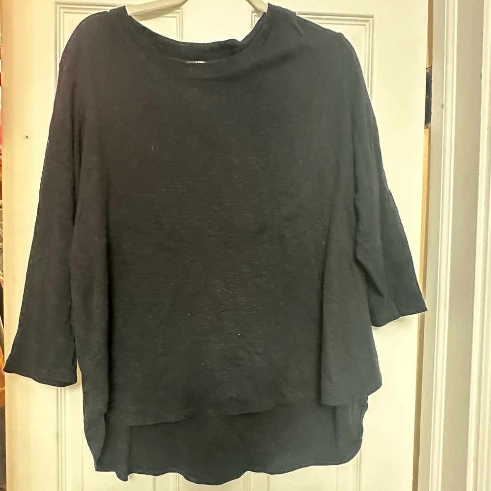 Women's 3/4 sleeve Black Top